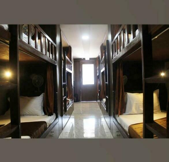 Standard Yhden Hengen Huone Jaettu Kylpyhuone, Awesome Dormitory Male Only