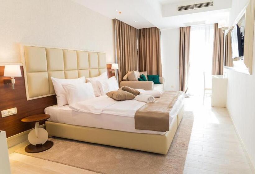 اتاق خانوادگی, Kadmo By Aycon