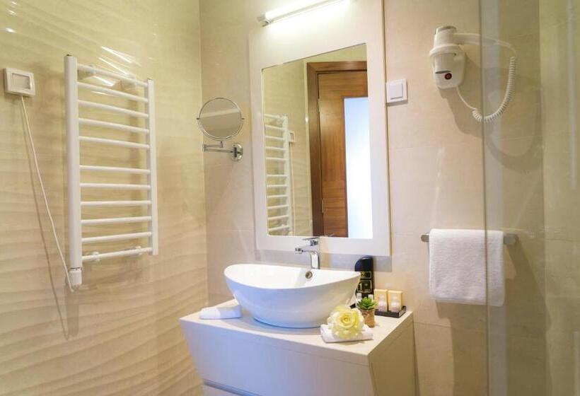 اتاق استاندارد با بالکن, Kadmo By Aycon