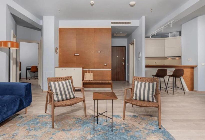 3 Bedroom Suite, Kadmo By Aycon