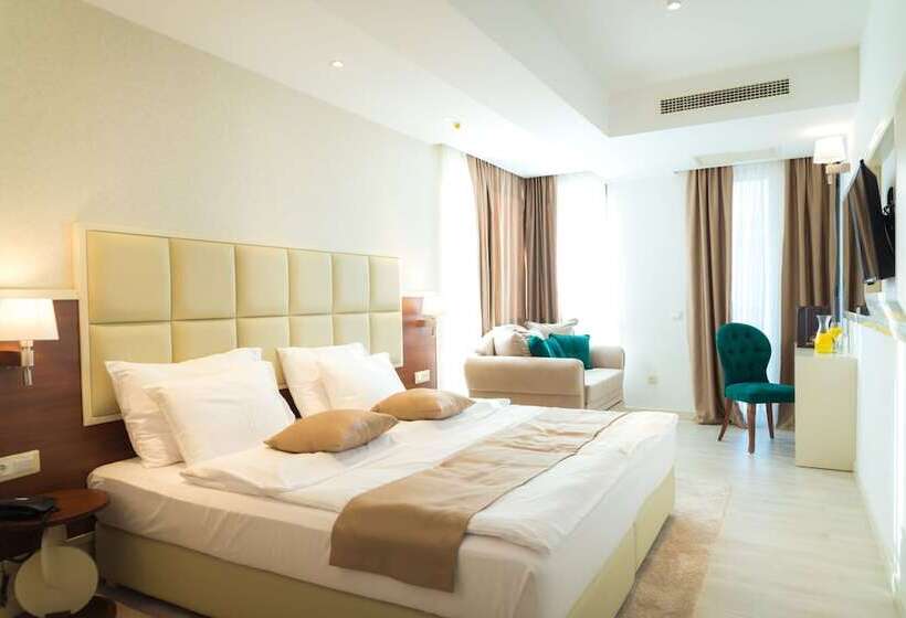 اتاق خانوادگی, Kadmo By Aycon