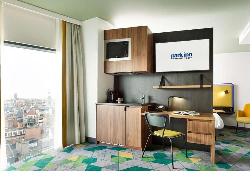جناح جونيور, Park Inn By Radisson Hasselt