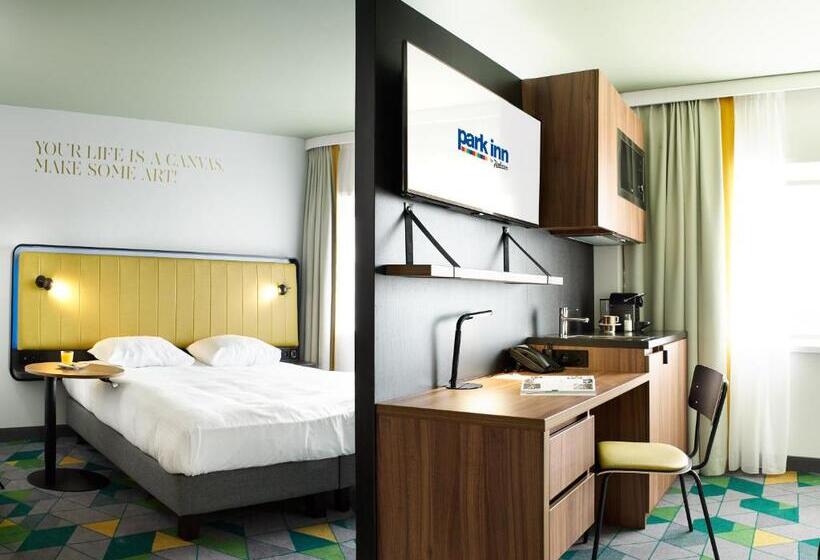 جناح جونيور, Park Inn By Radisson Hasselt