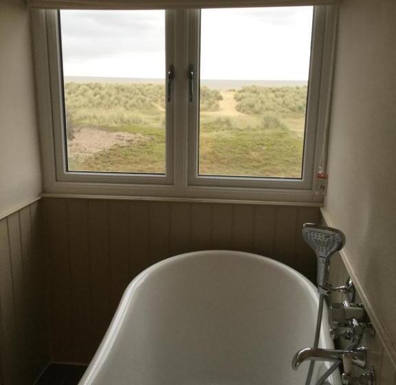 수피리어 룸, The Sail Loft