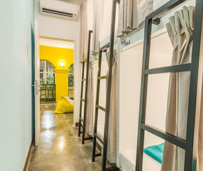 מיטה בחדר משותף, Wonderloft Hostel Kota Tua