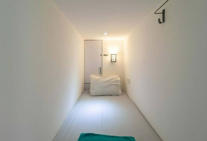 Cama em Quarto Compartilhado, Wonderloft Hostel Kota Tua