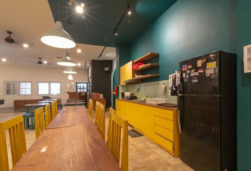 מיטה בחדר משותף, Wonderloft Hostel Kota Tua