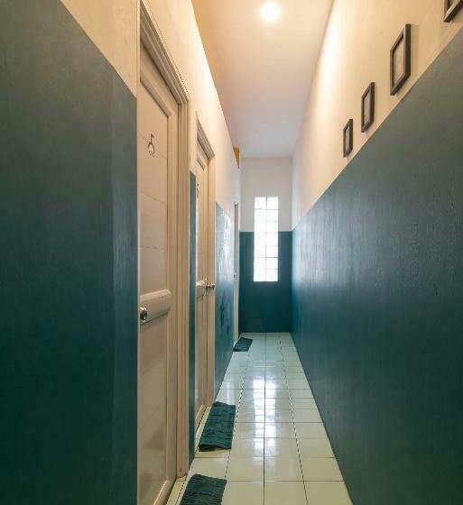 חדר סטנדרט חדר אמבטיה משותף, Wonderloft Hostel Kota Tua