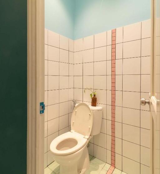 חדר אקונומי, Wonderloft Hostel Kota Tua