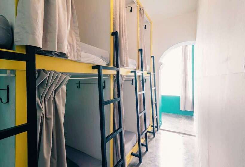 מיטה בחדר משותף, Wonderloft Hostel Kota Tua