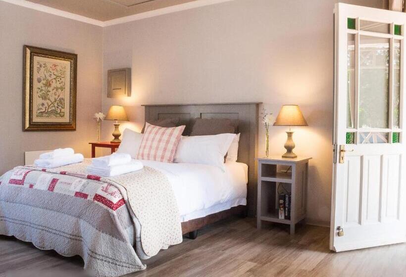 غرفة قياسية, Highland Quarters