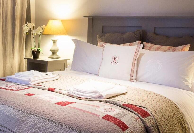 غرفة قياسية, Highland Quarters