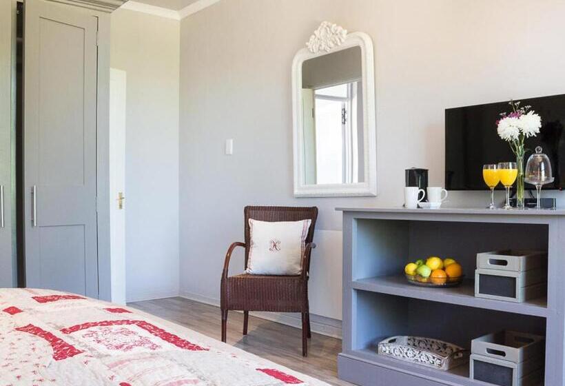 غرفة قياسية, Highland Quarters