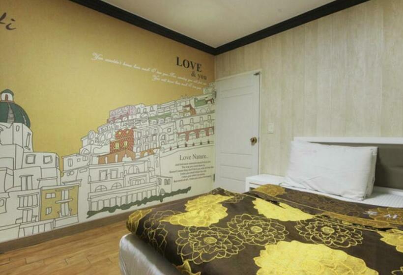 חדר סטנדרט, Dream Of City Motel