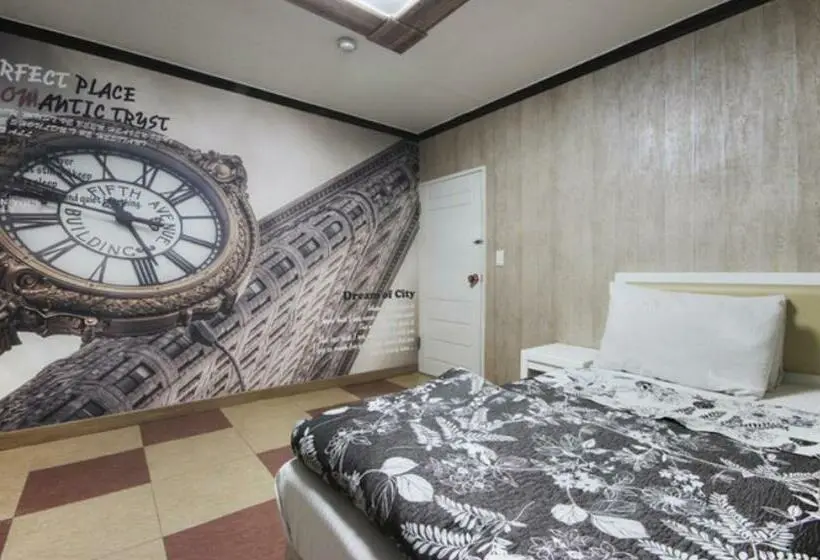 スタンダードルーム, Dream Of City Motel