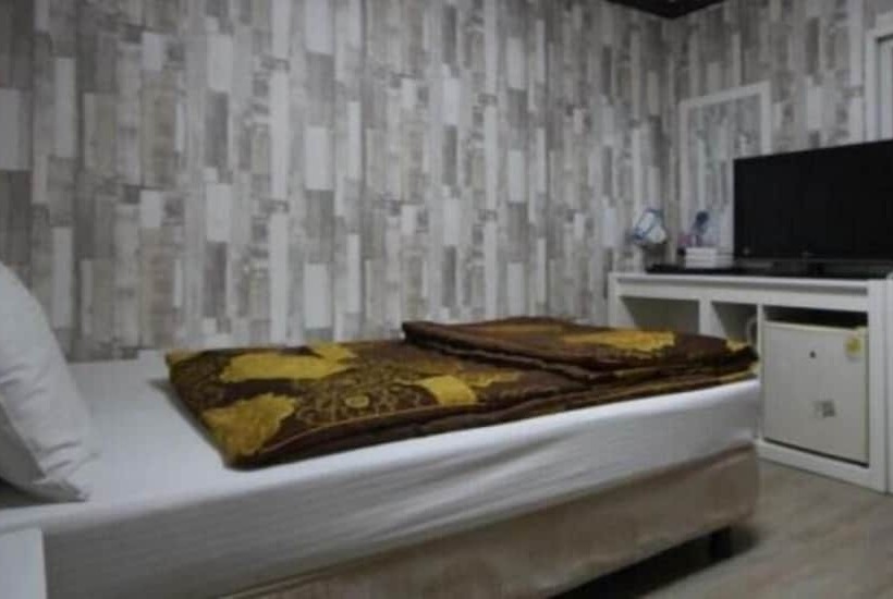 חדר סטנדרט, Dream Of City Motel