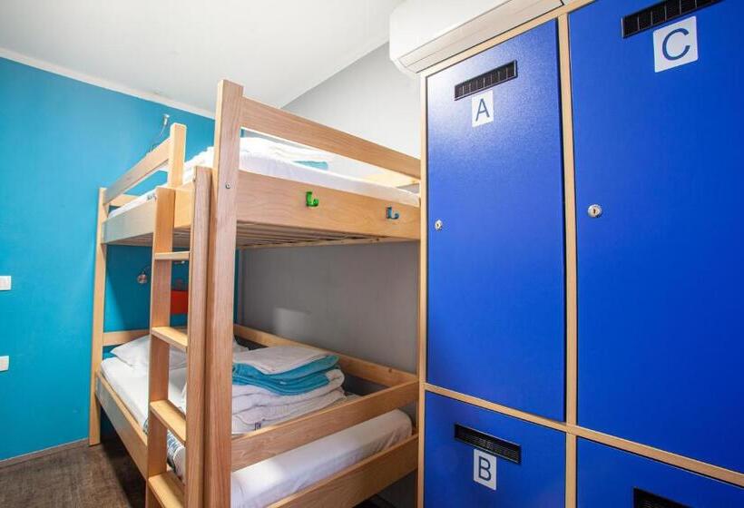 اتاق استاندارد چهارنفره با سرویس بهداشتی مشترک, Hostel Adriatic Piran