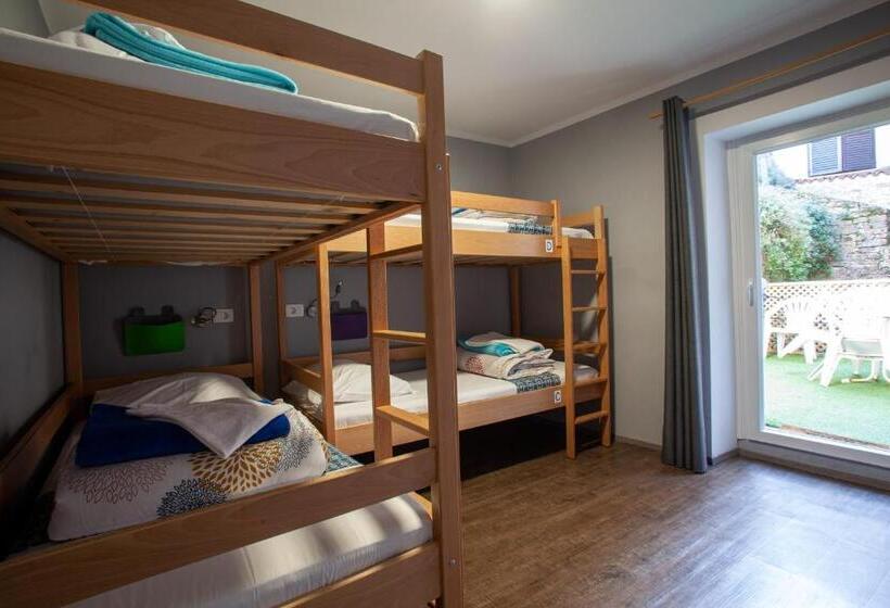 Pokój Czteroosobowy Standard, Hostel Adriatic Piran