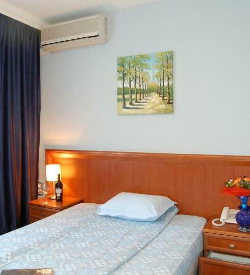 标准单人间, Kibella