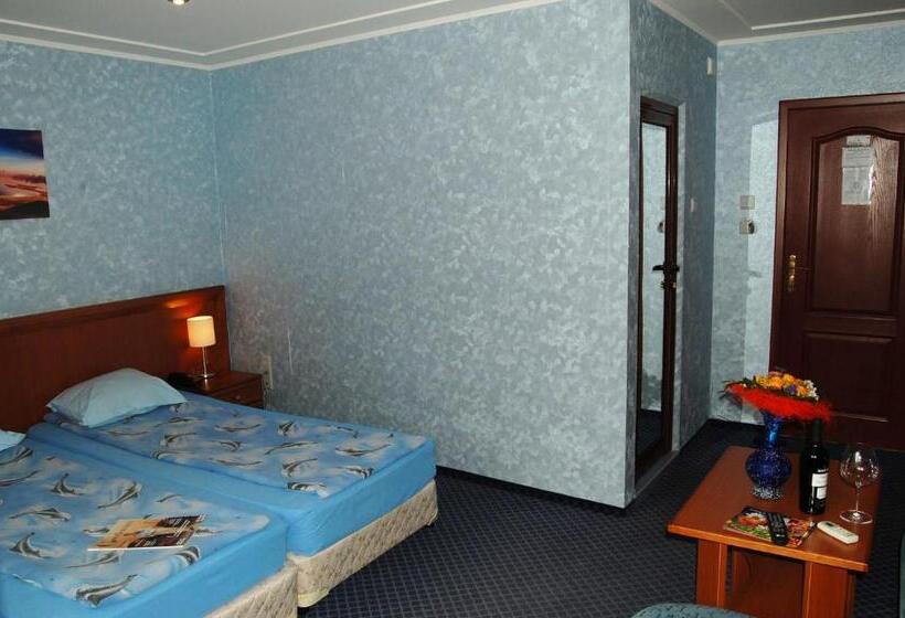 商务房间, Kibella