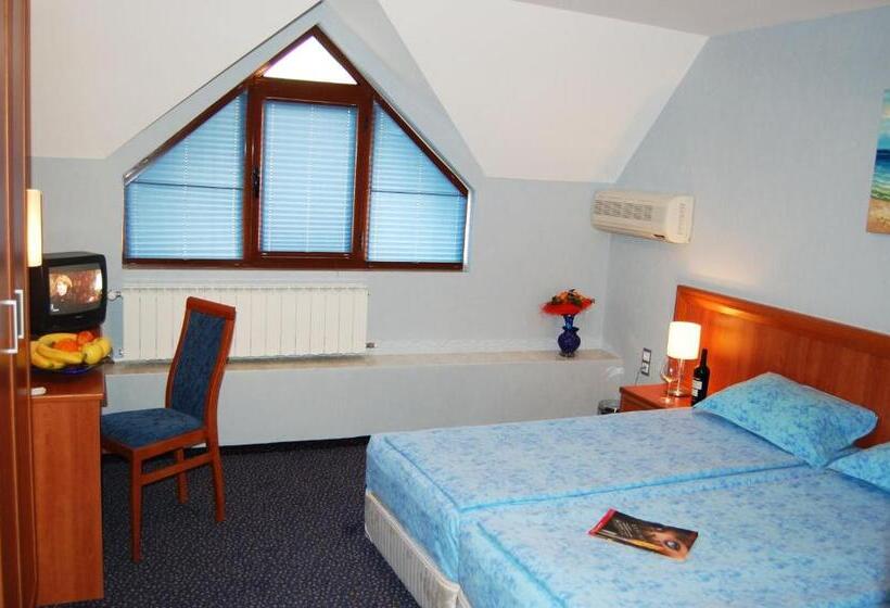 带2个卧室的套房, Kibella