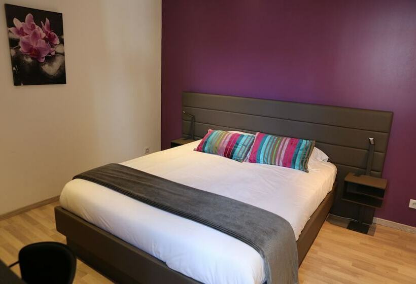 スタンダードルーム, Restaurant Pavillon Bleu