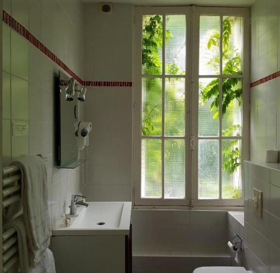 スタンダードルーム, Restaurant Pavillon Bleu