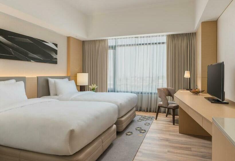 اتاق لوکس, Seda Vertis North