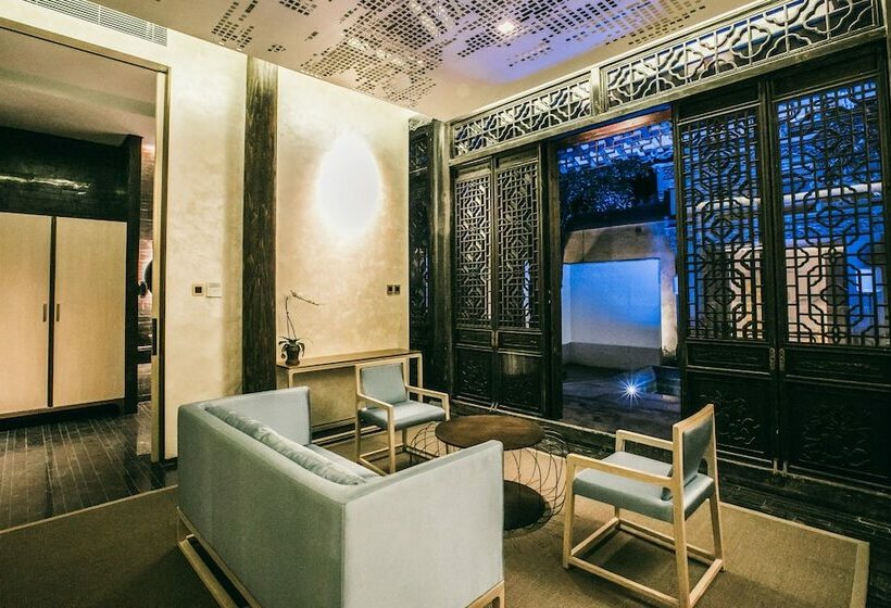 Номер Стандарт, The Emperor Suzhou