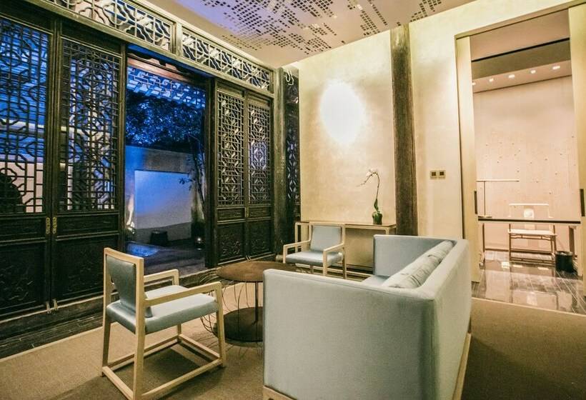 Номер Стандарт, The Emperor Suzhou