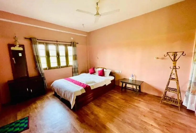 اتاق استاندارد یک نفره, Tree Tops