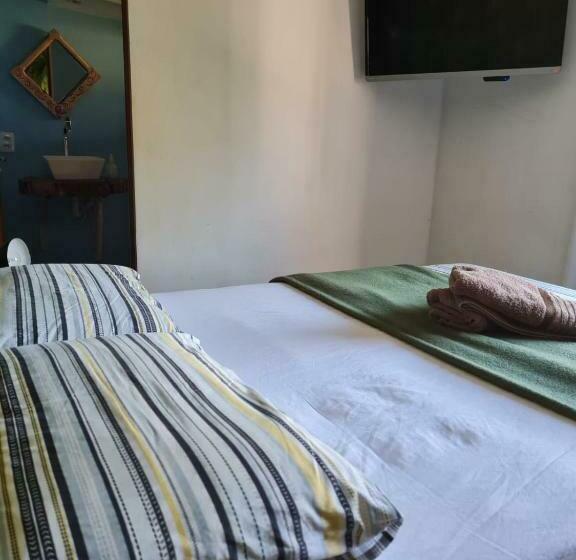 جناح مطلّ علي الجبل, Pousada E Hostel Paraíso Capitólio