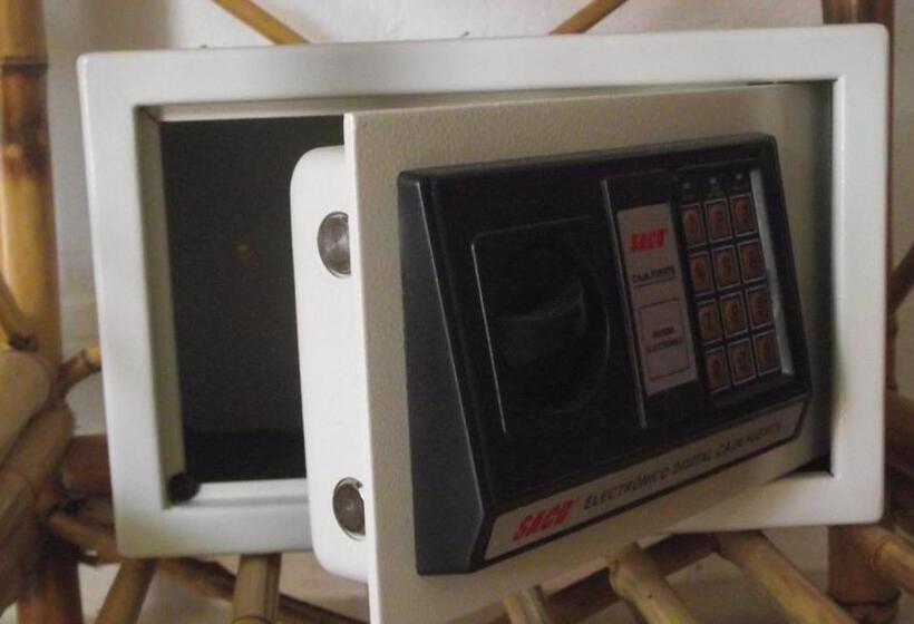 اتاق خانوادگی, Dolce Uvita