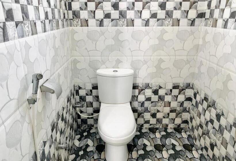 اتاق لوکس با بالکن, Rich Resort & Restaurant