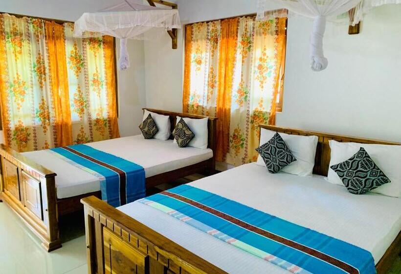 اتاق خانوادگی, Rich Resort & Restaurant