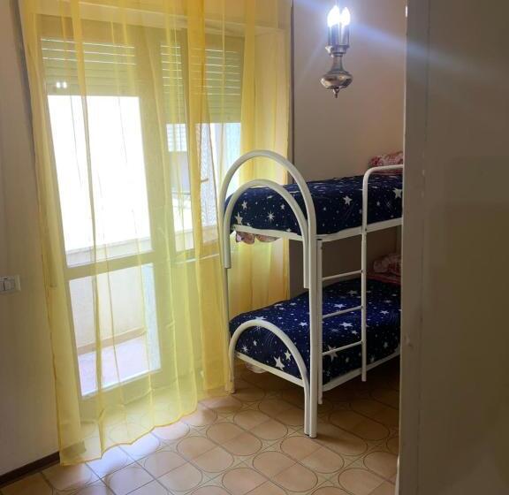 浴室共有スタンダード4人用ルーム, B&b Le Mille E Una Notte