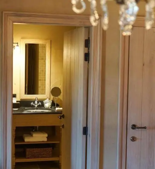 キングサイズベッドのスーペリアルーム, Boutique Hotel De Brakelhoen