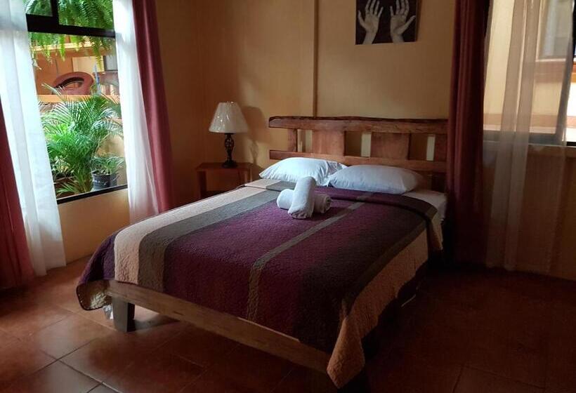 اتاق استاندارد چهار تخته, Greemount