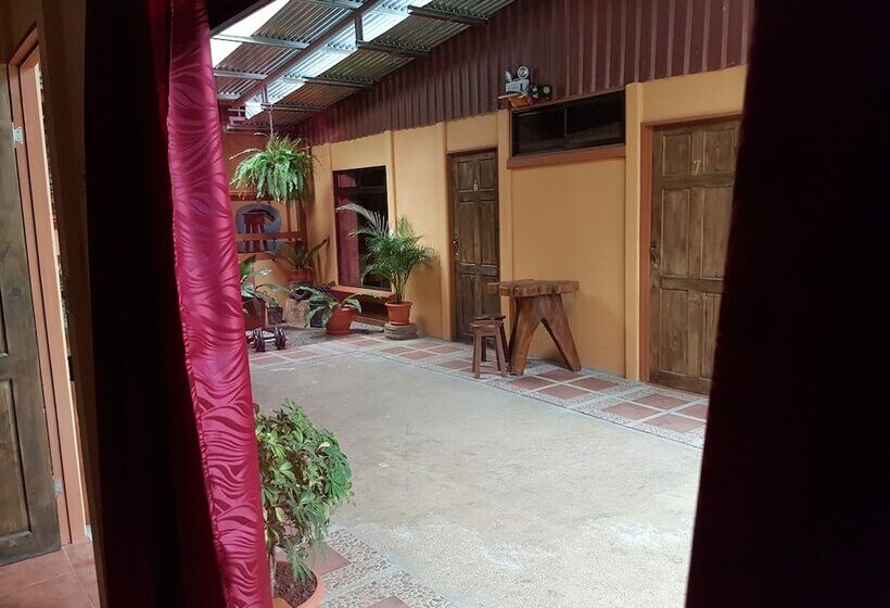 اتاق خانوادگی, Greemount