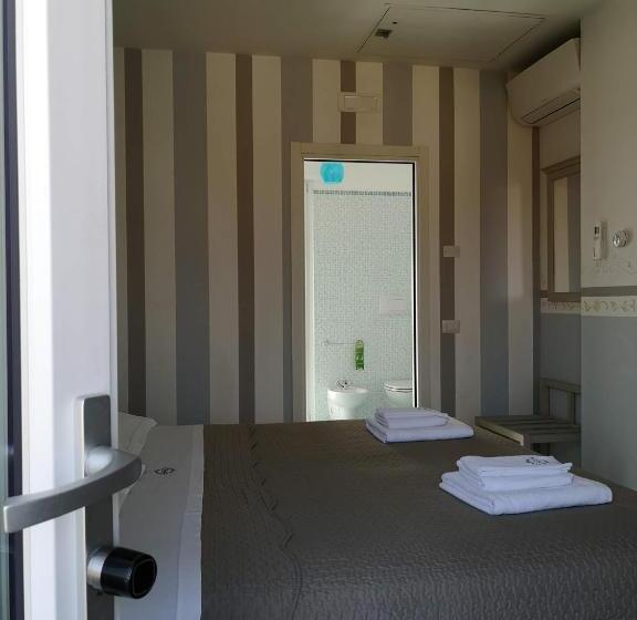 标准间带阳台, Gruppo Luxe Domus Vigevano