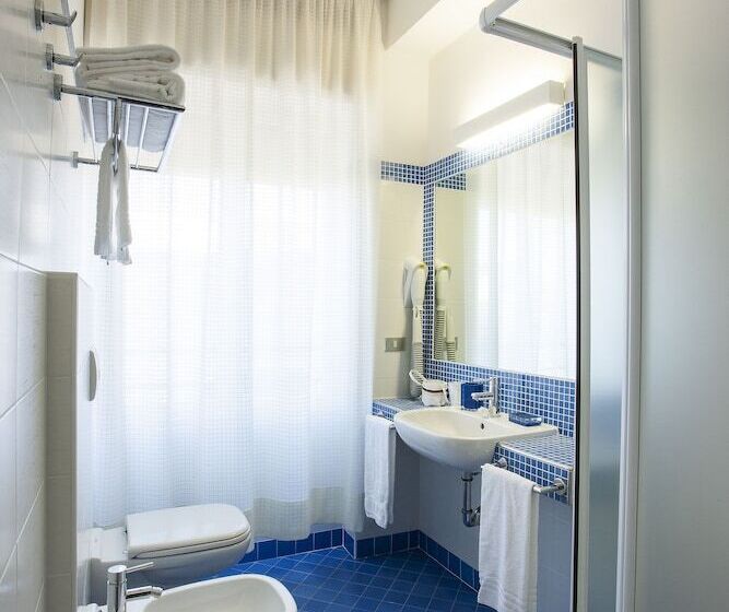 חדר סטנדרט לארבעה, Brig