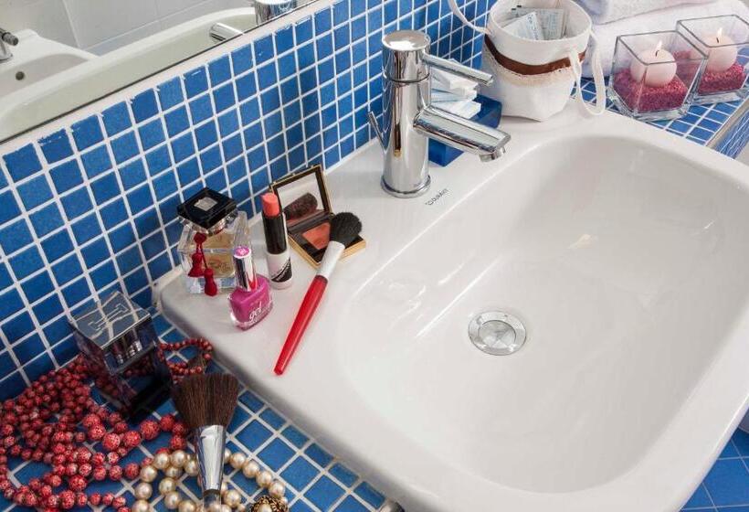 חדר סטנדרט, Brig