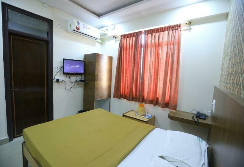 חדר סטנדרט, Embassy