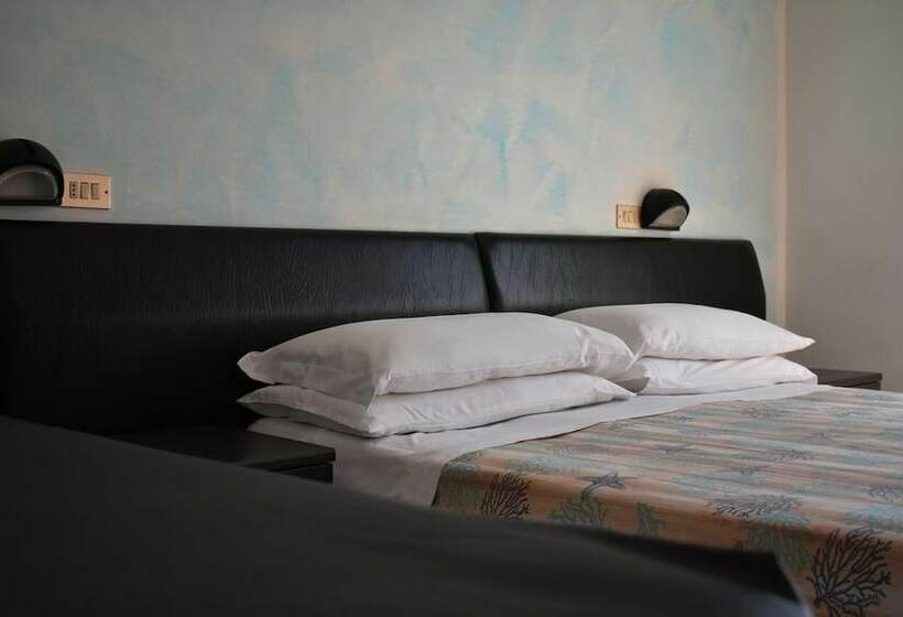 패밀리 룸, Manila