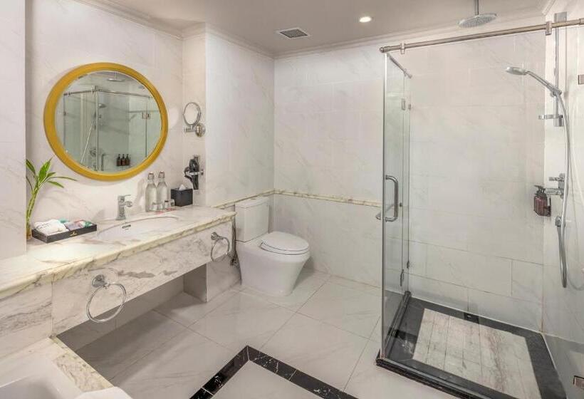 اتاق لوکس با چشمانداز باغ, Melia Vinpearl Cua Hoi Beach Resort