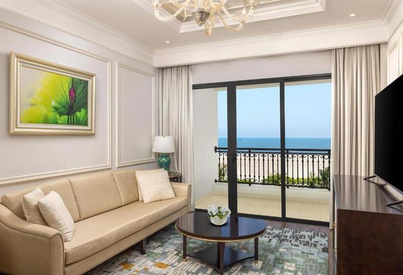 سوییت با چشمانداز دریا, Melia Vinpearl Cua Hoi Beach Resort