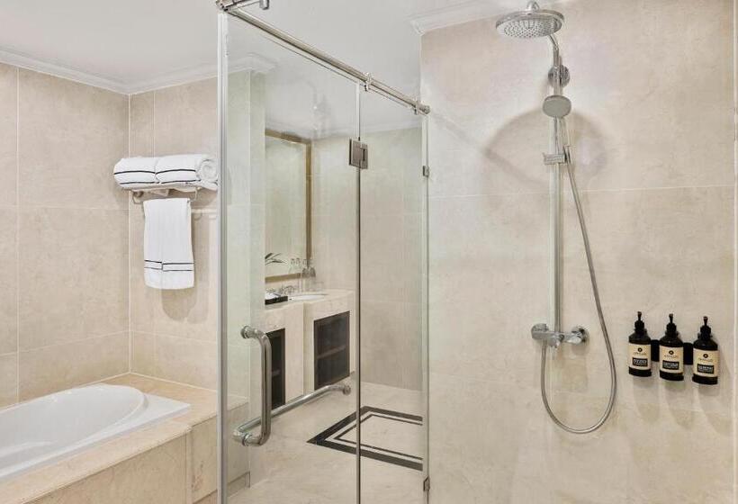 سوییت با چشم‌انداز باغ, Melia Vinpearl Cua Hoi Beach Resort