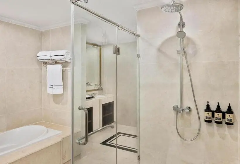 سوییت با چشم‌انداز باغ, Melia Vinpearl Cua Hoi Beach Resort