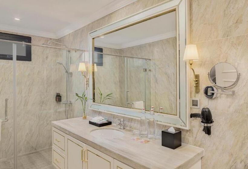 ویلای 4 خوابه, Melia Vinpearl Cua Hoi Beach Resort