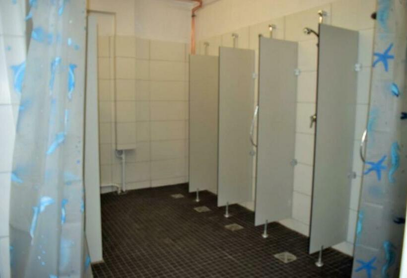 חדר סטנדרט לשלושה עם חדר אמבטיה משוף, Monteurzimmer Kirchheim Teck